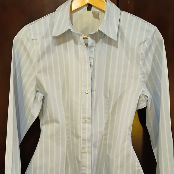 DIVIDED Ice Blue Button LS Shirt XS - EUC - Picture 2 of 8